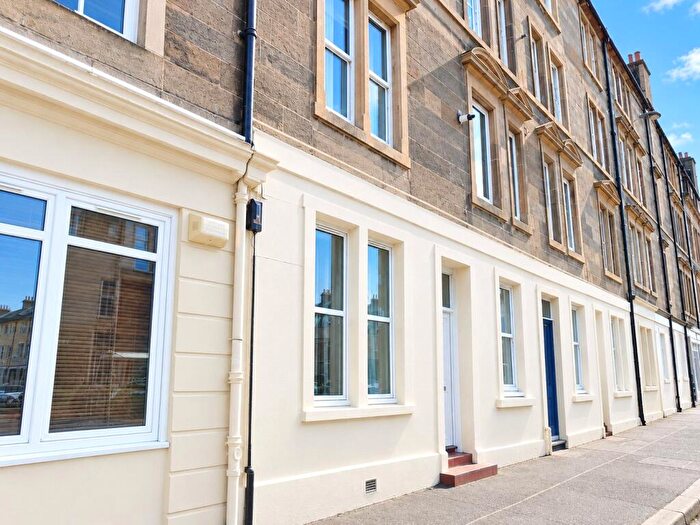 1 Bedroom Flat To Rent In Easter Road, Edinburgh, EH7