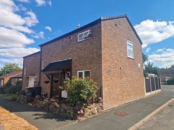 3 Bedroom Semi-Detached House For Sale In St. Davids Close, Malinslee, Telford, Shropshire, TF4