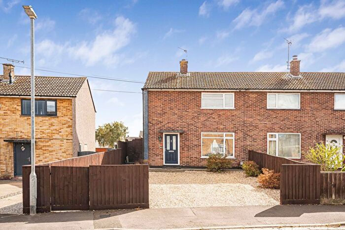 2 Bedroom End Of Terrace House For Sale In Banwell Avenue, Swindon, SN3