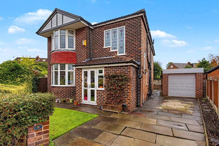 4 Bedroom Detached House For Sale In Crowton Avenue, Sale, M33