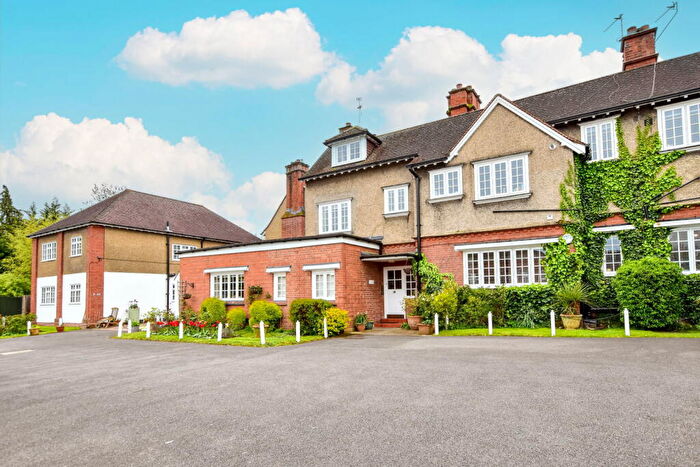3 Bedroom Apartment For Sale In Eastcote Place, Pinner, Greater London, HA5