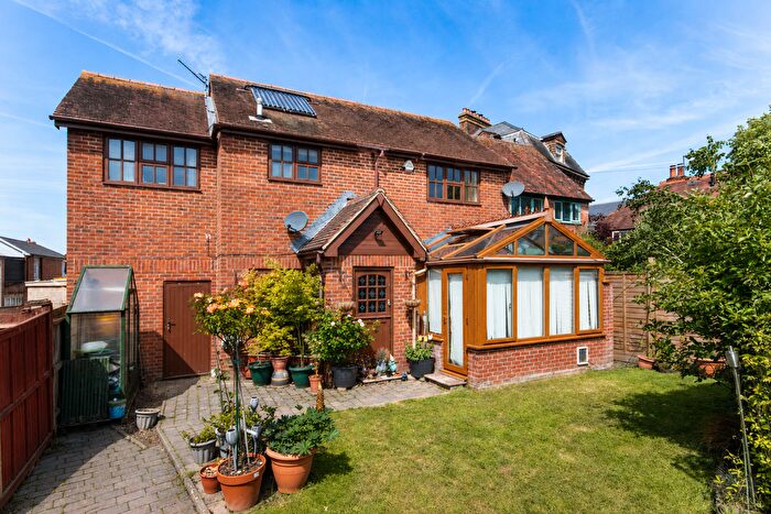 3 Bedroom Detached House For Sale In Bull Yard, High Street, Edenbridge, TN8