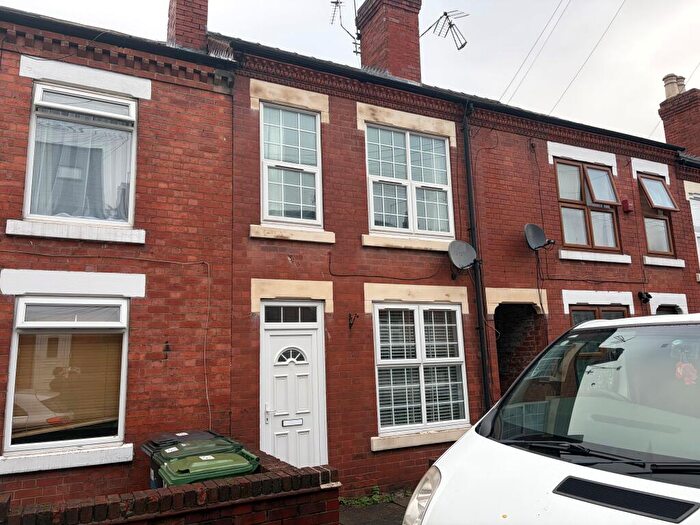 3 Bedroom Terraced House To Rent In Park Street, Heanor, Derbyshire, DE75