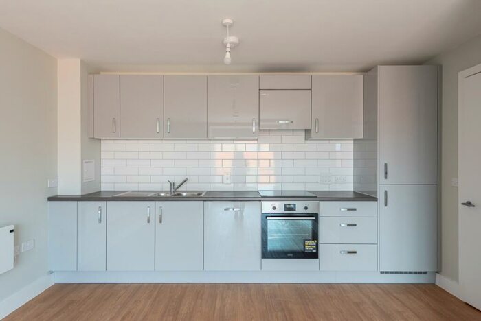 2 Bedroom Apartment To Rent In Cable House, Market Street, Newbury, RG14