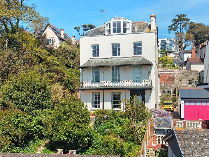 8 Bedroom Restaurant Retail Property / Shop For Sale In Priory Road, Dawlish, EX7