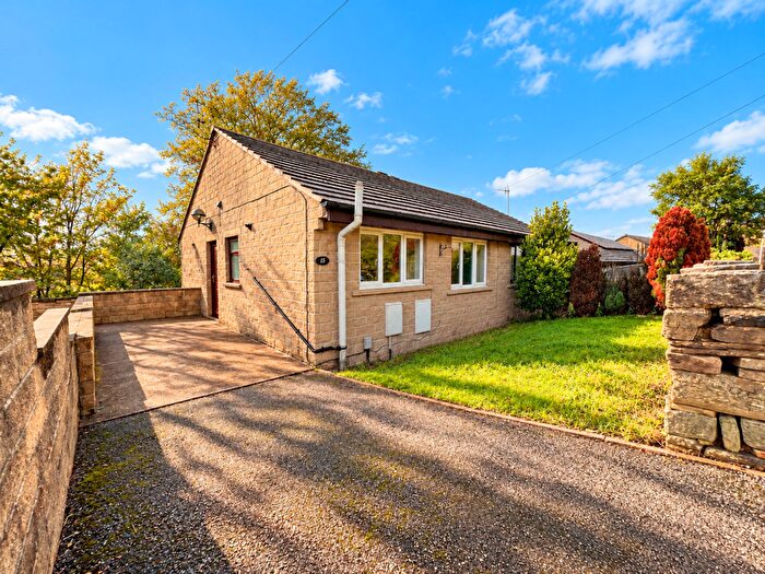 2 Bedroom Semi-Detached Bungalow For Sale In Forest Road, Huddersfield, HD5