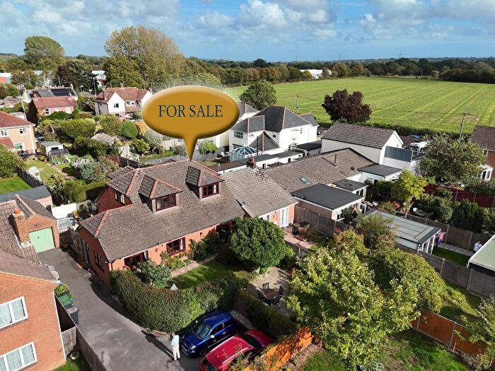 4 Bedroom Detached House For Sale In Kents Lane, Sturminster Marshall, BH21