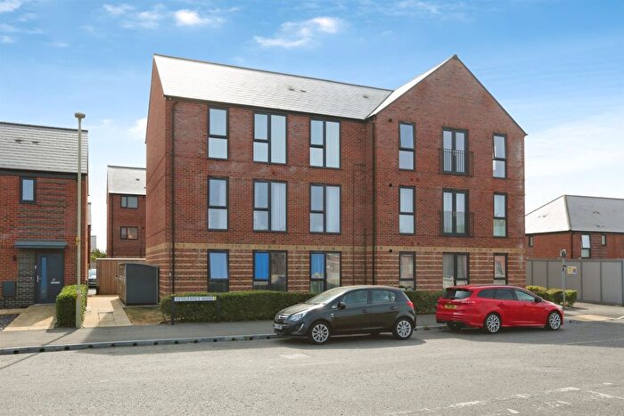 2 Bedroom Flat For Sale In Argus Road, Lee-On-The-Solent, PO13
