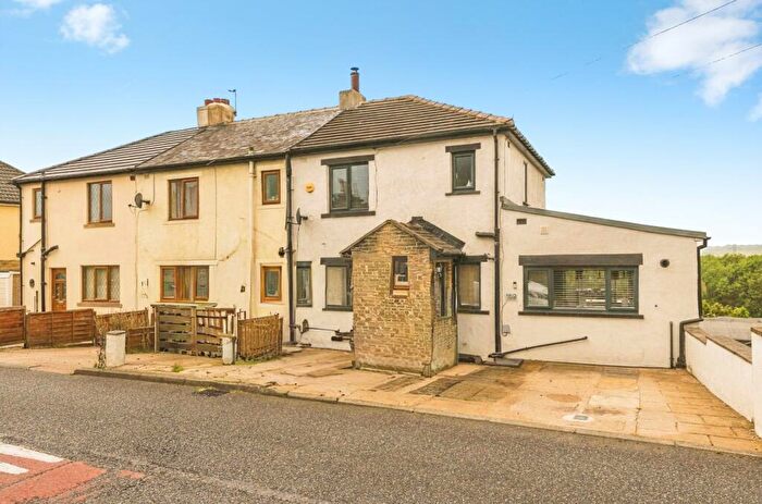 3 Bedroom End Of Terrace House For Sale In Hunsworth Lane, Cleckheaton, BD19