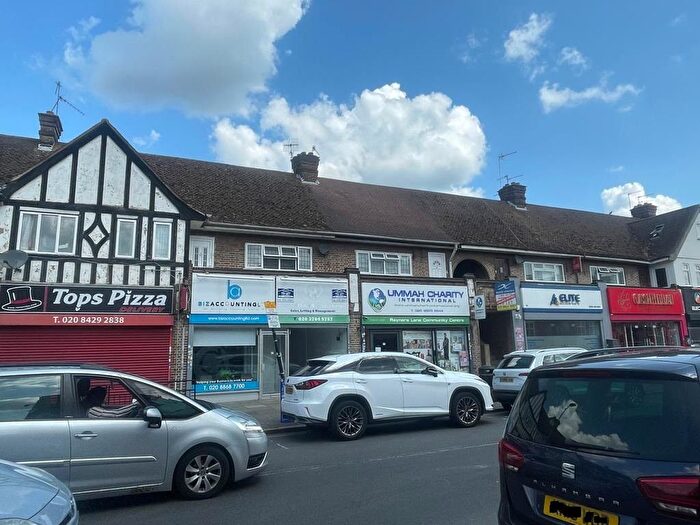 2 Bedroom Flat To Rent In Village Way East, Rayners Lane, Harrow, Middlesex, HA2