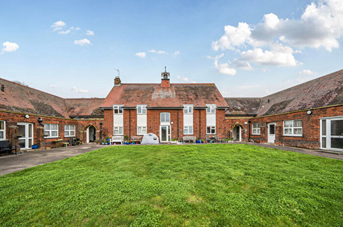 1 Bedroom Apartment For Sale In Gorringe Avenue, Southdowns, South Darenth, Dartford, DA4