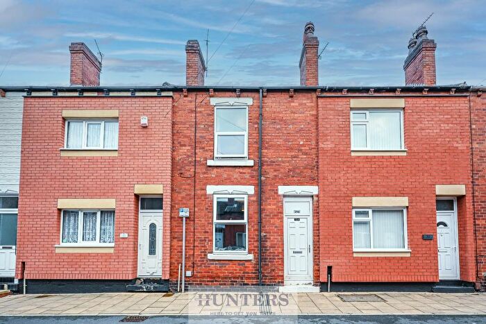 2 Bedroom Terraced House For Sale In Rhodes Street, Castleford, WF10