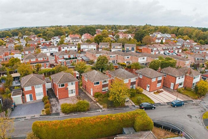3 Bedroom Detached House For Sale In Henley Close, Neston, CH64