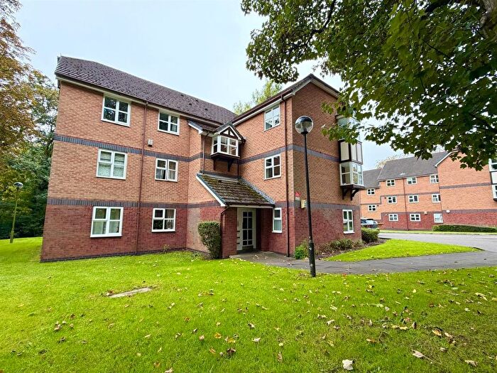 2 Bedroom Flat To Rent In Flynn Court, Salford, M6
