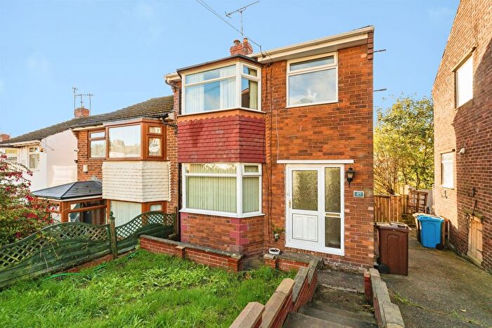 3 Bedroom Semi-Detached House For Sale In Sandstone Avenue, Wincobank, Sheffield, S9