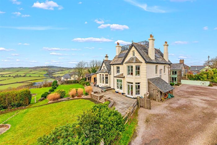 11 Bedroom Leisure/hospitality For Sale In Riverside Mills, Launceston, PL15