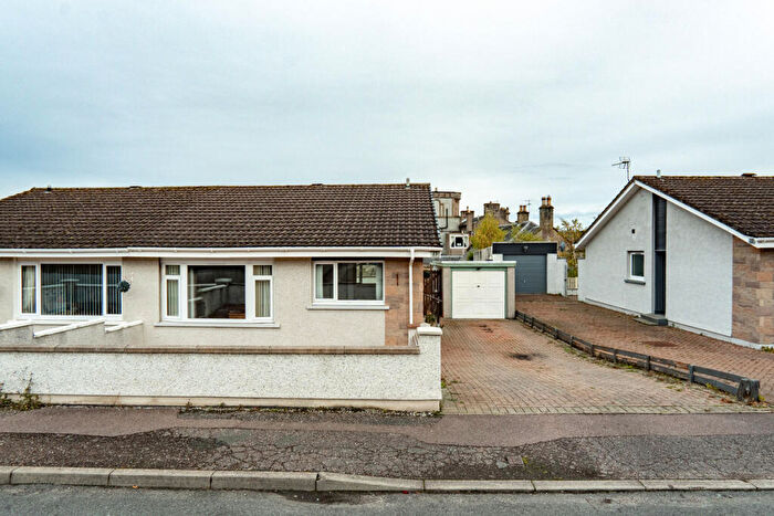 2 Bedroom Semi-Detached Bungalow For Sale In Firthview Drive, Inverness, IV3