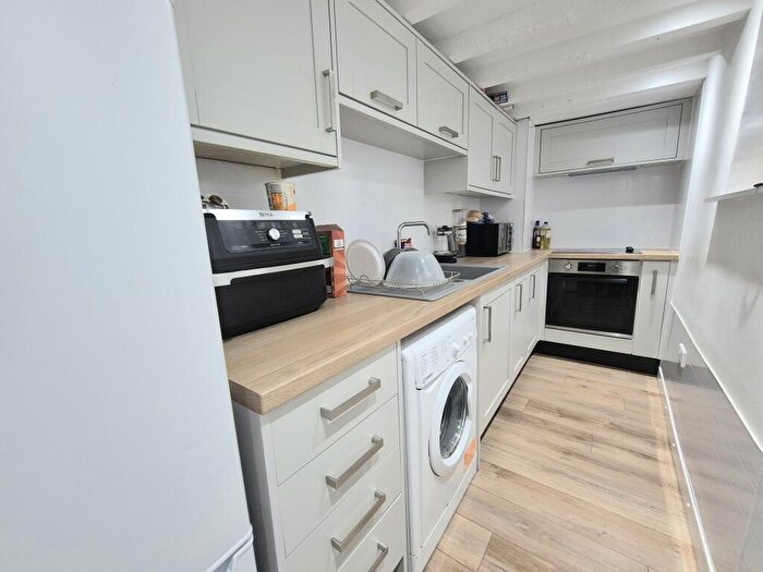 2 Bedroom Terraced House To Rent In Perseverance Street, HX6
