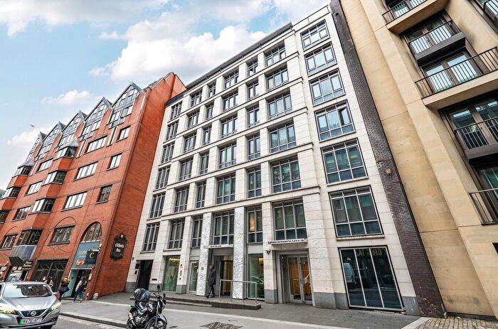 Studio For Sale In Fetter Lane, London, EC4A
