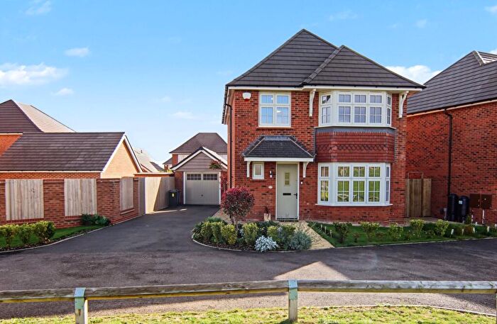 4 Bedroom Detached House For Sale In Claudius Way, Nuneaton, CV11