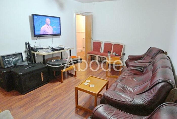 5 Bedroom House To Rent In Archery Street, Woodhouse, Leeds, LS2
