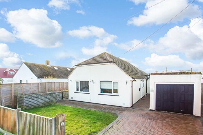 4 Bedroom Bungalow For Sale In Colewood Road, Whitstable, CT5
