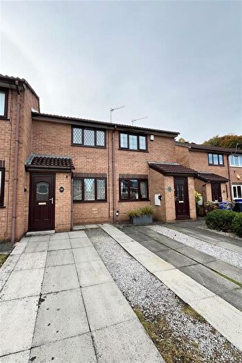 2 Bedroom Mews To Rent In Forester Drive, Stalybridge, SK15