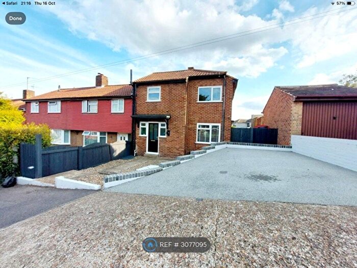 3 Bedroom End Of Terrace House To Rent In Pickwick Crescent, Rochester, ME1