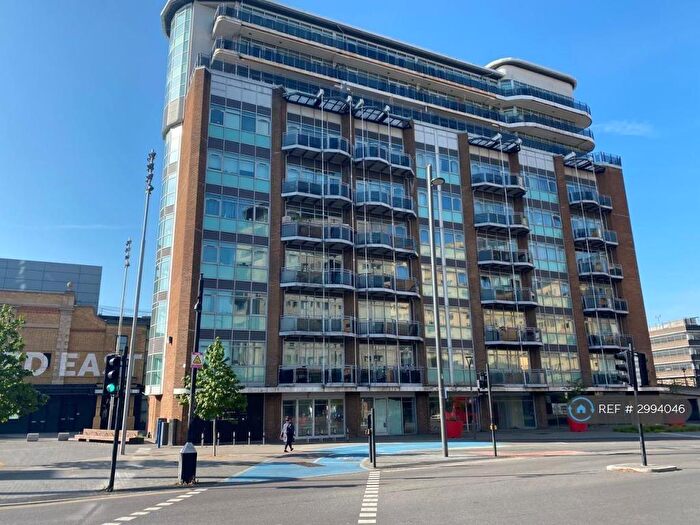 2 Bedroom Flat To Rent In Great Eastern Road, London, E15