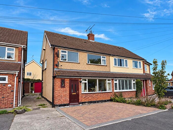 4 Bedroom Semi-Detached House For Sale In Penzance Close, Old Springfield, Chelmsford, CM1