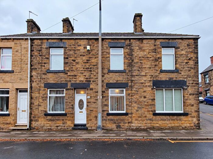4 Bedroom End Of Terrace House For Sale In Hoyle Mill Road, Barnsley, S70