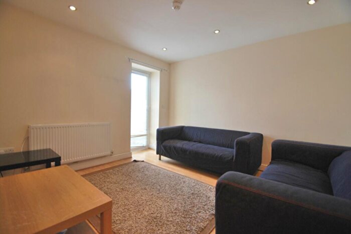 3 Bedroom Flat To Rent In Salisbury Road, Cathays, CF24