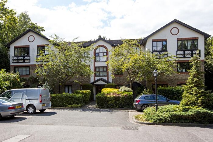 2 Bedroom Flat To Rent In Parkside, SW19