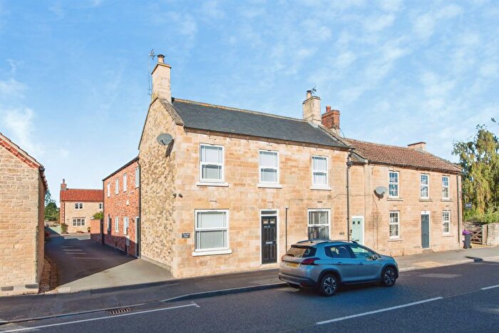 3 Bedroom End Of Terrace House For Sale In Ermine Street, Ancaster, Grantham, NG32