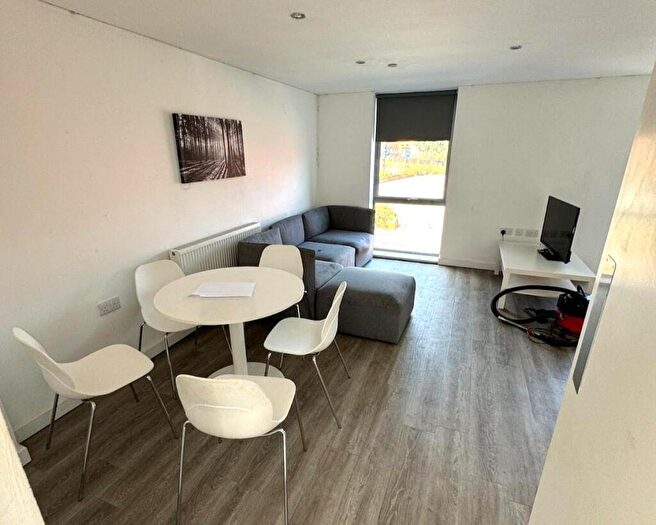 5 Bedroom Town House To Rent In Henry Street, Sheffield, S3