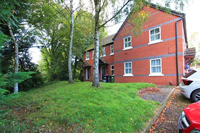 1 Bedroom Flat For Sale In Meadow Brook Close, Madeley, TF7