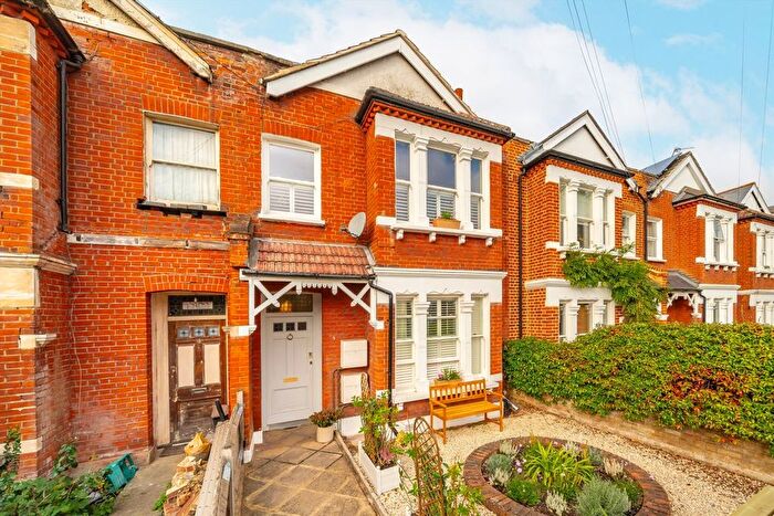 2 Bedroom Flat For Sale In Salford Road, Balham, SW2