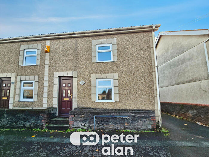 2 Bedroom House To Rent In Samlet Road, SA7