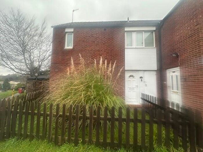 3 Bedroom House To Rent In Dunlin Drive, DY10