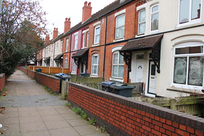4 Bedroom House To Rent In Ladypool Avenue, Sparkbrook, B11