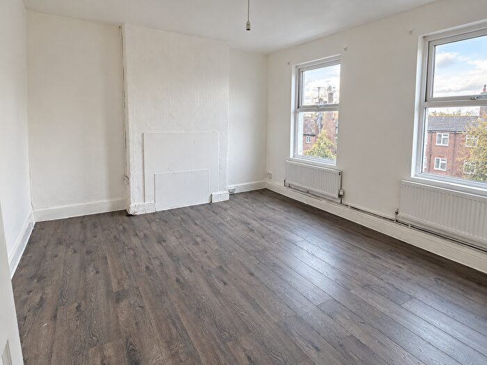 1 Bedroom Flat To Rent In Borthwick Mews, Stratford, E15