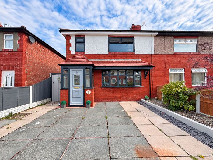 3 Bedroom Semi-Detached House For Sale In Suffolk Road, Southport, PR8