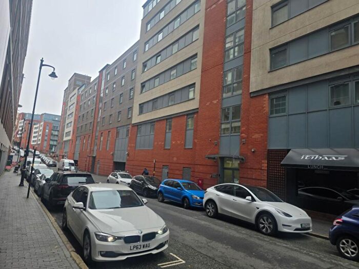 1 Bedroom Flat For Sale In Apartment Islington Gates, Fleet Street, Birmingham, West Midlands, B3