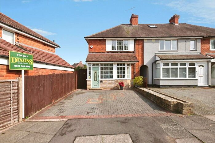 3 Bedroom End Of Terrace House For Sale In Ingleton Road, Birmingham, B8