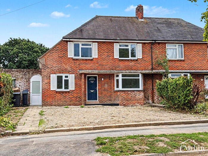 3 Bedroom Semi-Detached House For Sale In Anstey Road, Bournemouth, BH11