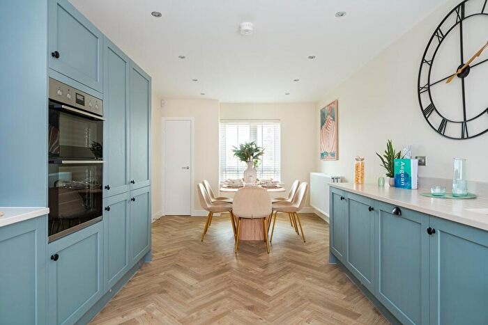 4 Bedroom Detached House For Sale In Banbury Road, Upper Lighthorne, Warwickshire, CV33