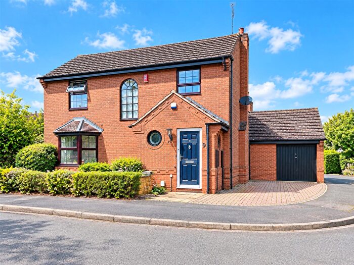 4 Bedroom Detached House For Sale In Cashmore Road, Kenilworth, CV8