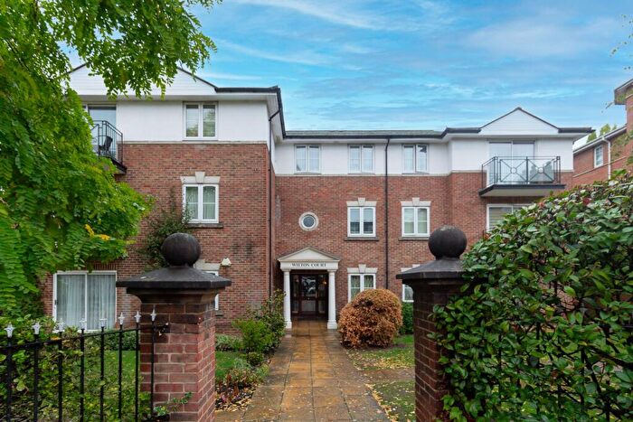 2 Bedroom Apartment For Sale In Wilton Court, Hale Lane, HA8