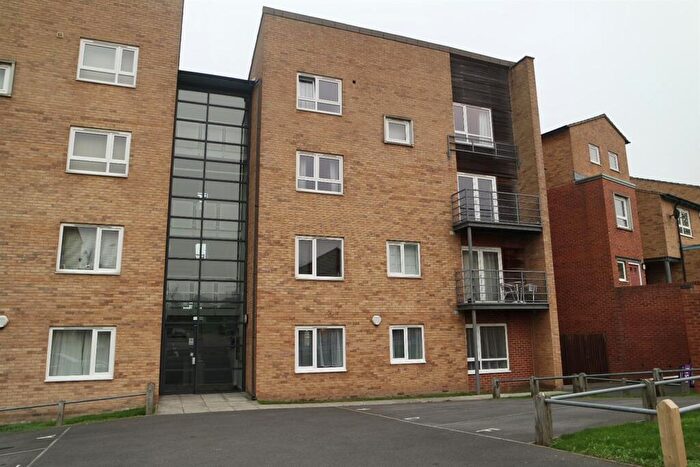 2 Bedroom Apartment To Rent In Park Grange Mount, Norfolk Park, S2