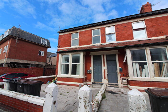 2 Bedroom Flat For Sale In First Floor Flat, Ashburton Road, Blackpool, Lancashire, FY1